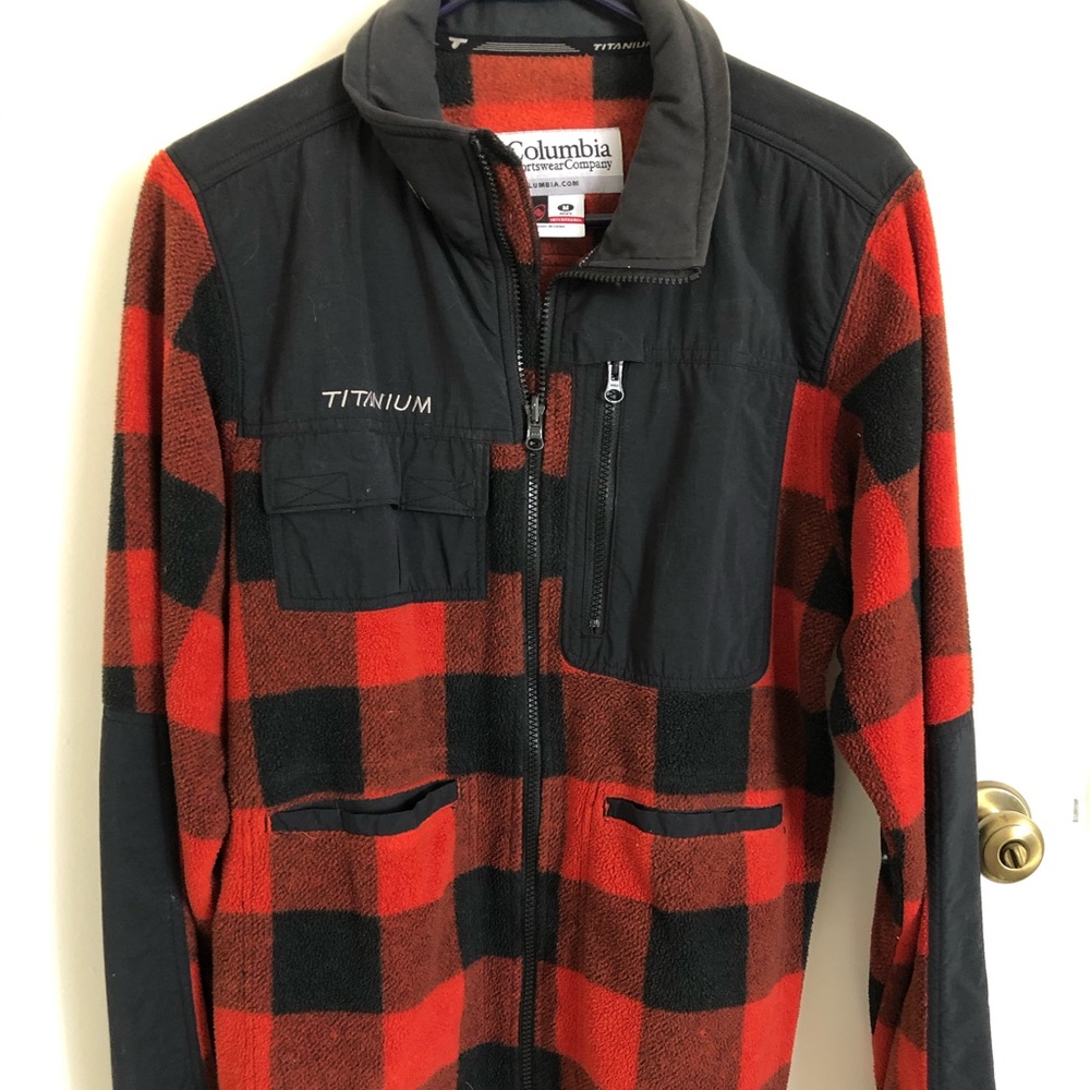 Men’s Columbia zip up jacket